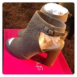 Brand new cute heels